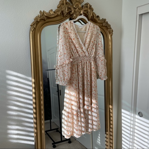 Goodnight Macaroon Dresses & Skirts - V-NECK FLORAL PRINT RUFFLED MIDI DRESS